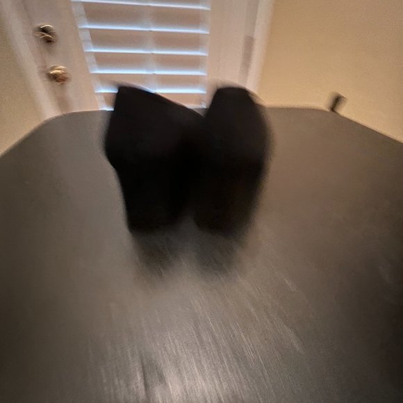 Stuart Weitzman size 7 1/2 AA black pumps - Picture 2 of 13